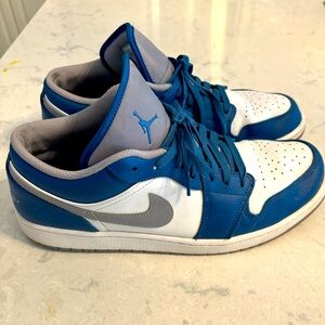 Air Jordan 1 Low - Size 13